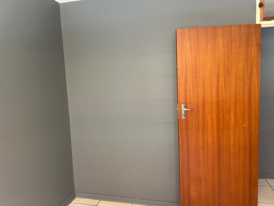 1 Bedroom Property for Sale in Potchefstroom North West